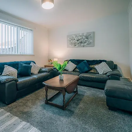 Tranmere House By Horizon Stays
